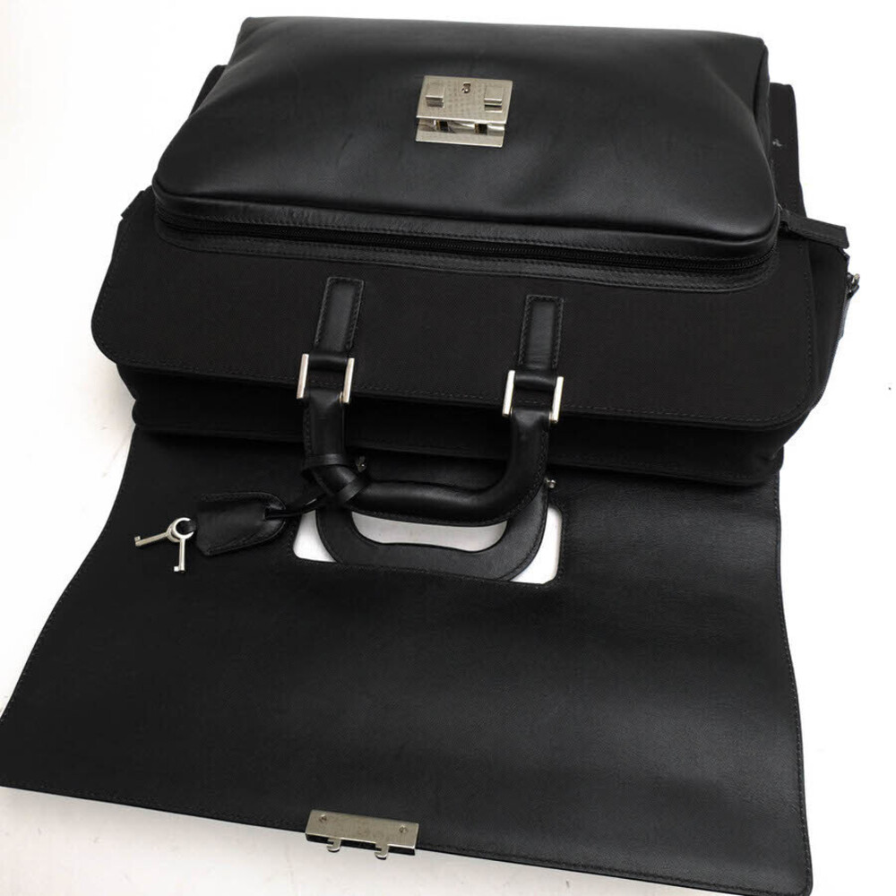 GUCCI Business Bag Calfskin Leather Flap - Picture 7 of 9